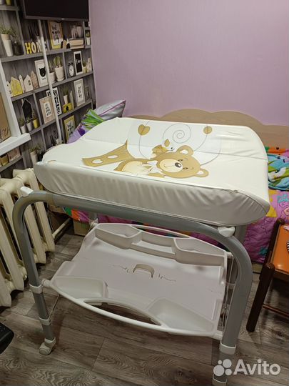 Пеленальный столик