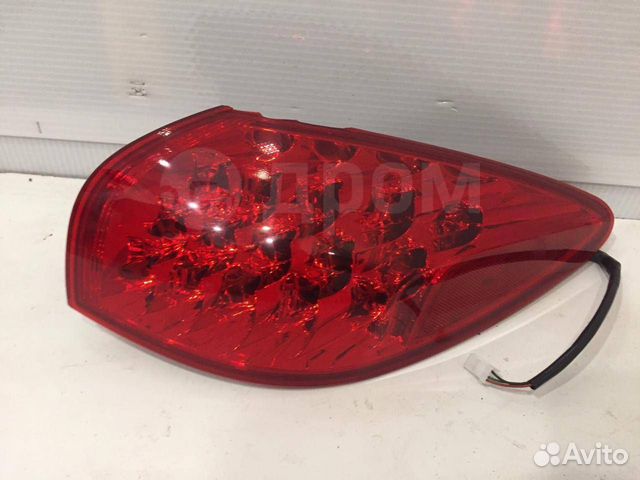 Фонарь в заднее крыло правый на Infiniti Ex