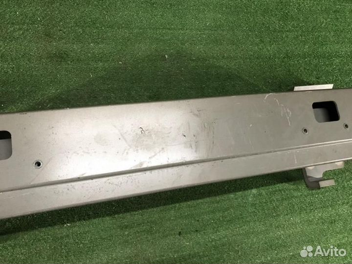 Усилитель переднего бампера Land Rover Defender