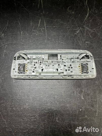 Плафон потолочный менседес w218 cls500