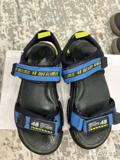 Кроссовки капика 31