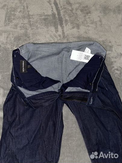 Джинсы Armani