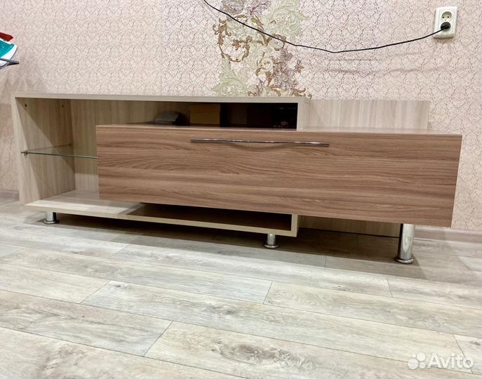 Тумба под телевизор бу