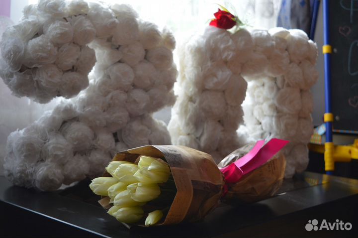 Цифры, буквы из цветов