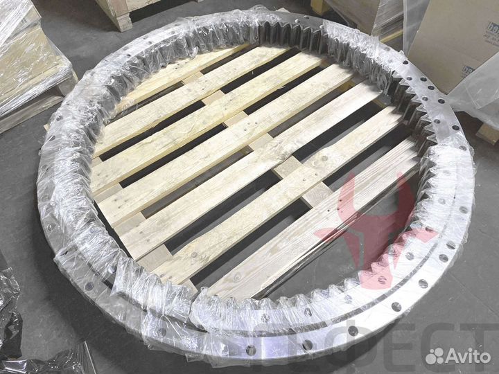 Поворотный круг Hitachi ZX280LCN-3 9245728