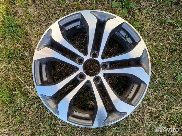 Оригинальный литой диск Mercedes Benz R17