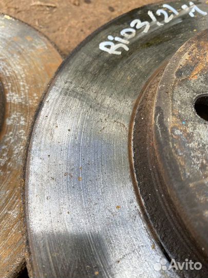 Диск тормозной передний Kia Rio 3 Hyundai Solaris