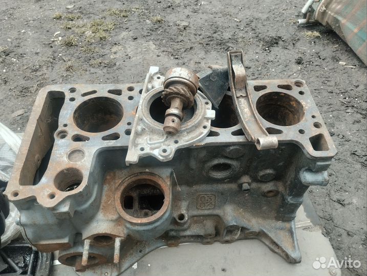 Блок ваз 2103 б/н