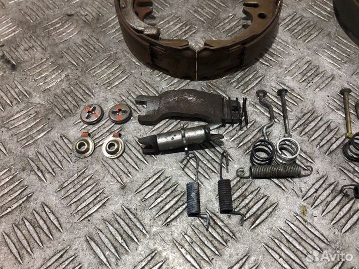 Ремкомплект стояночного тормоза Toyota Mark 2