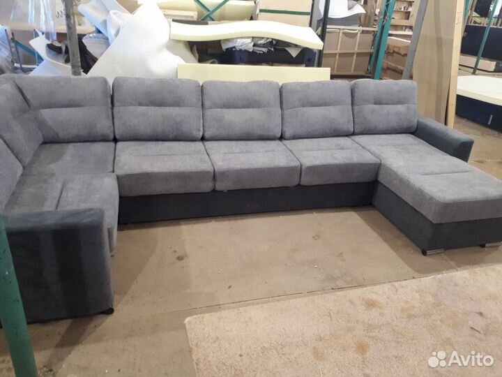 Большой диван