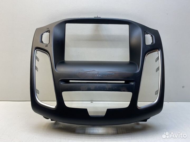 Накладка декоративная Ford Focus III 2011-2018