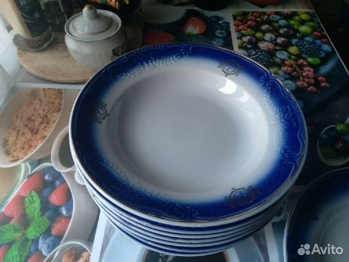 Глубокие суповые тарелки