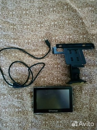 GPS навигатор Prestigio, на запчасти, либо восстан