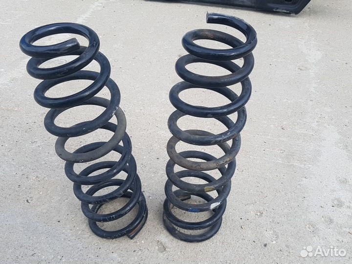 Пружина задняя 2WD hyundai IX55 EJ veracruz