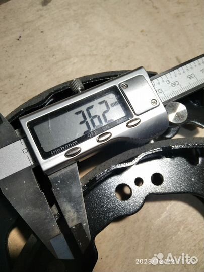 Тормозные колодки Daihatsu