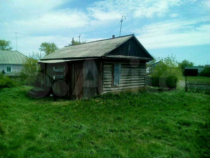 Дом 57 м² на участке 50 сот.
