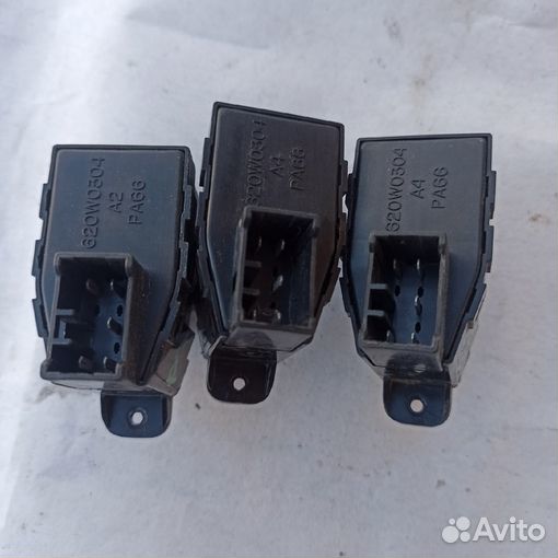 Кнопка стеклоподъемника Hyundai Sonata 4 EF