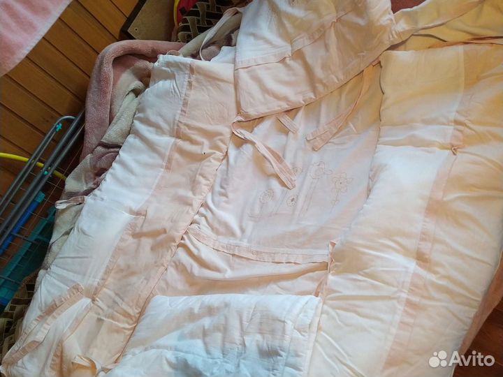 Бортики в кроватку