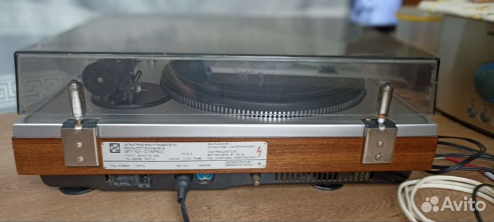 Проигрыватель винила