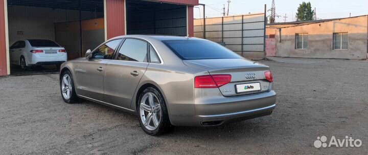 Audi A8, 2011