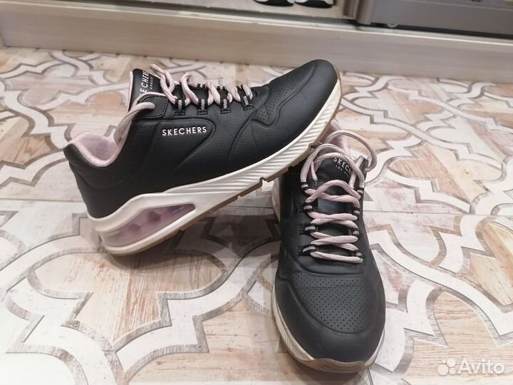 Кроссовки на девочку skechers 37/38