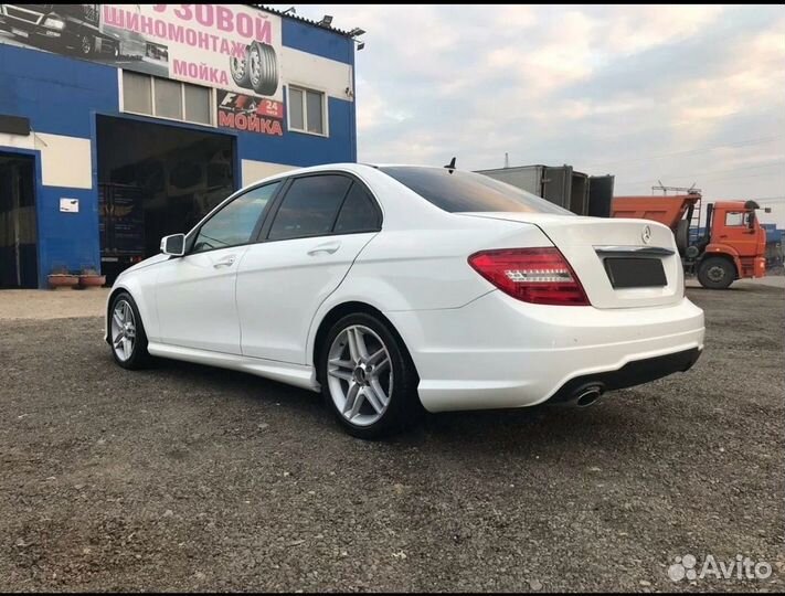 Mercedes-Benz C-класс 1.6 AT, 2012, 169 000 км