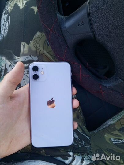 iPhone 11, 64 ГБ