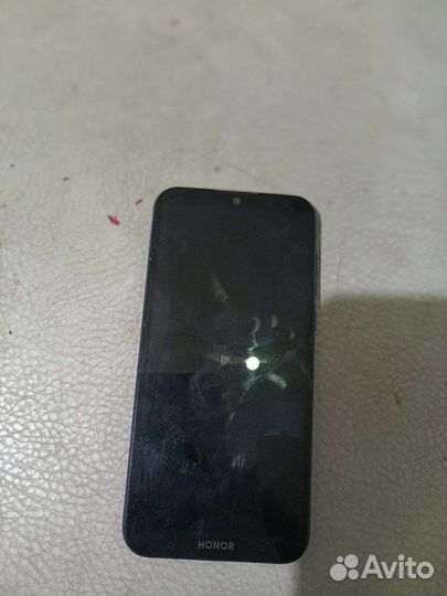 Телефон honor 8s
