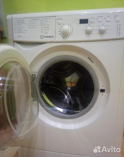 Узкая стиральная машинка на 4кг Indesit iwud 4105