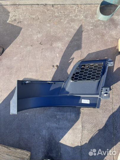 Спойлер бампера Mercedes Arocs