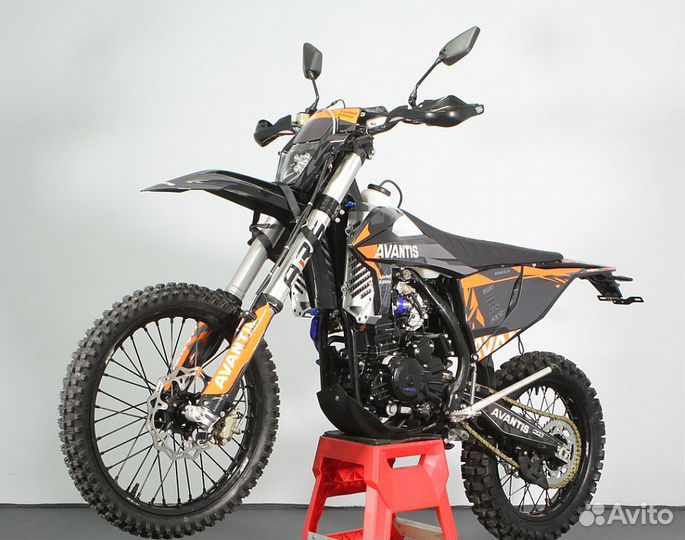 Мотоцикл Avantis Enduro 300 Carb PRO Exclusive
