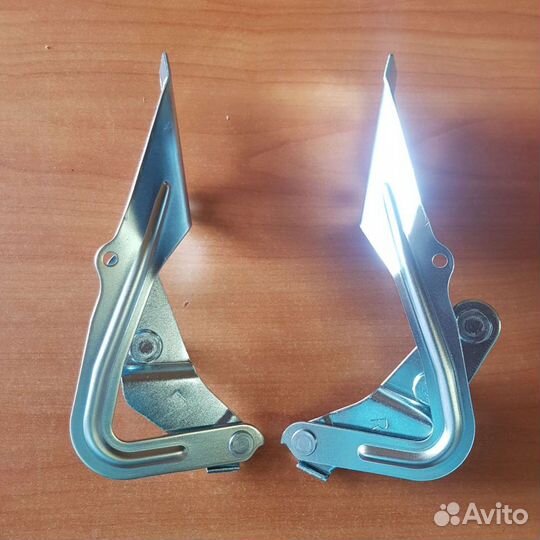 Петли капота 2шт Ford Focus 2