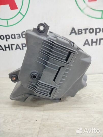 Корпус воздушного фильтра Mitsubishi Lancer 9 CS5W