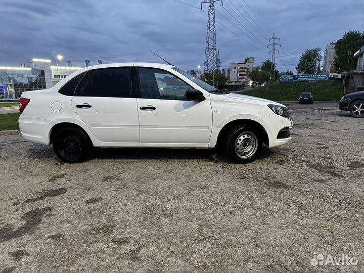 LADA Granta 1.6 МТ, 2021, 90 000 км