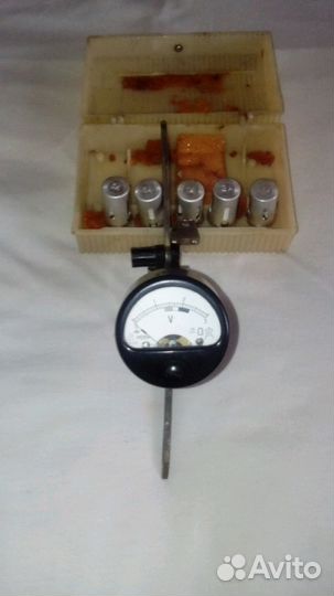 Вольтметр аккумуляторный