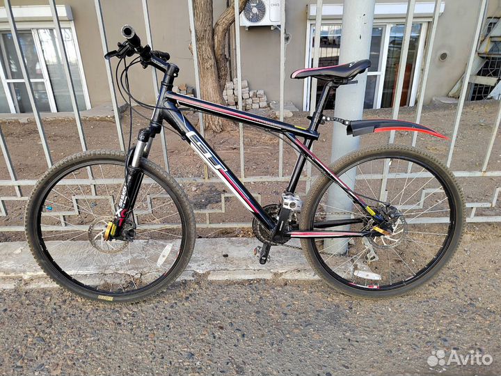 Велосипед горный gt Agressor