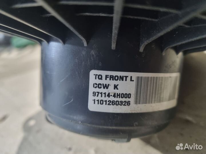 Моторчик вентилятор печки Hyundai Starex