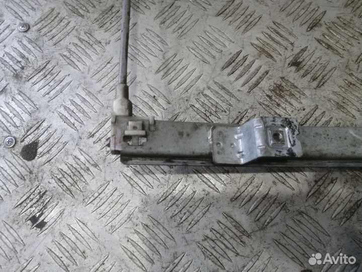 Стеклоподъемник передний правый Renault Megane 1