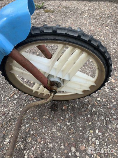 Детский трехколесный велосипед из СССР