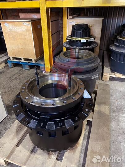 Редуктор хода EC240LC SA7117-34050