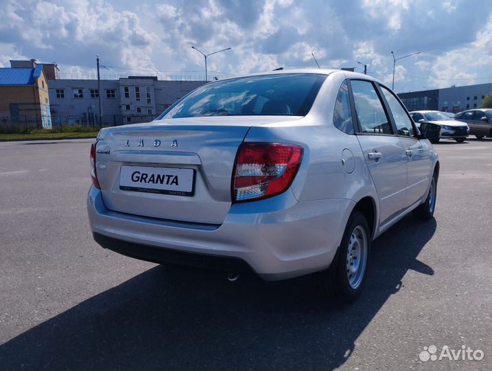 LADA Granta 1.6 МТ, 2023