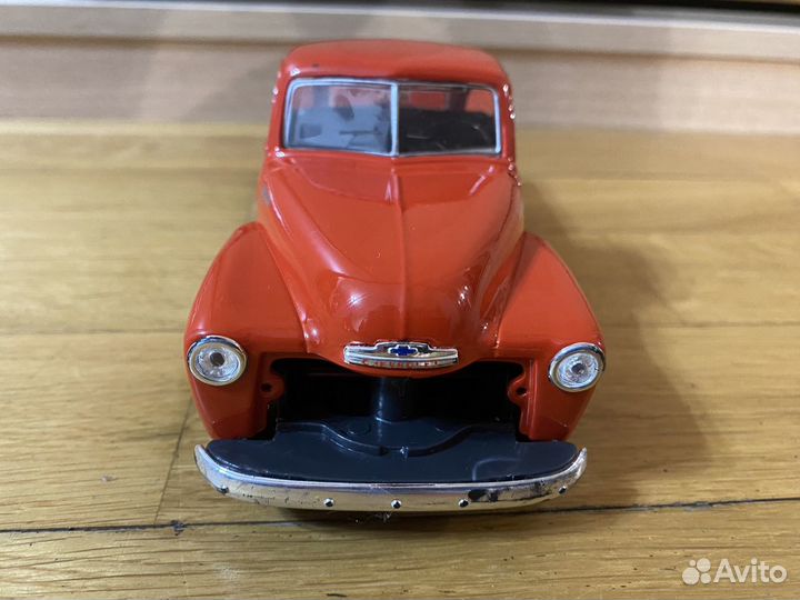 Модель Chevrolet Pickup 1:25