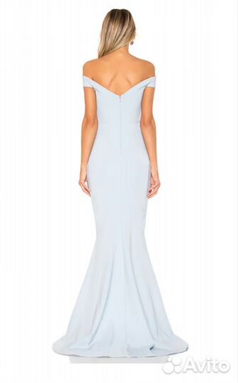 Платье со шлейфом