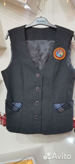 Школьная форма. Костюм для девочки