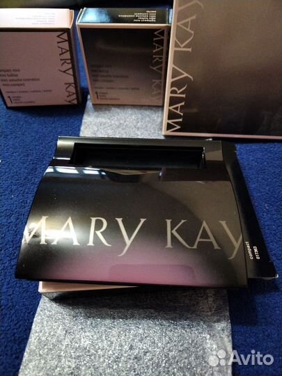 Футляр для теней Mary Kay