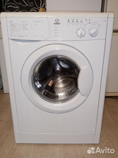 Стиральная машина Indesit wisl82