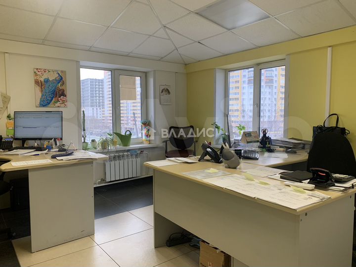 Продам офисное помещение, 300 м²