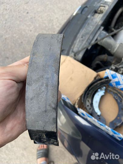 Тормозные колодки задние на renault logan