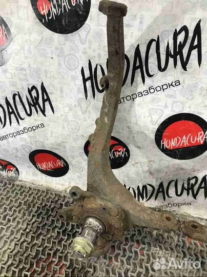 Кулак задний левый Honda Prelude