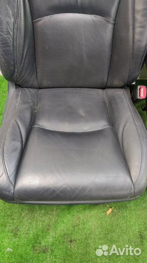 Сиденья передние Lexus RX400H 2007